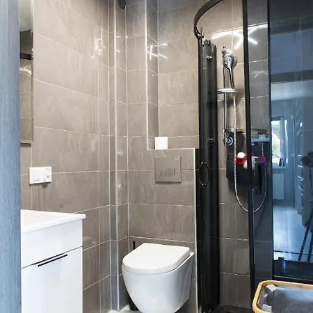 Stanlejowka Апартаменты *