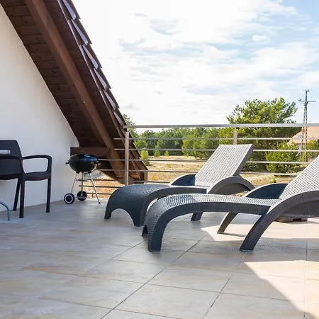 Stanlejowka Апартаменты *