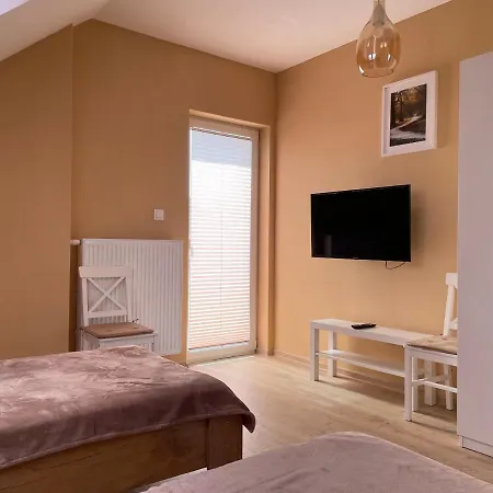 Stanlejowka Апартаменты Сворнегаце